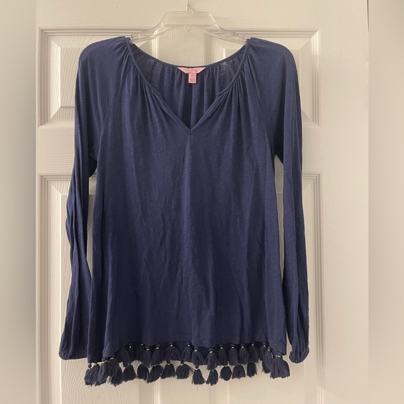 Navy Blue Lilly Pulitzer Tassel Shirt! - Picture 1 of 4